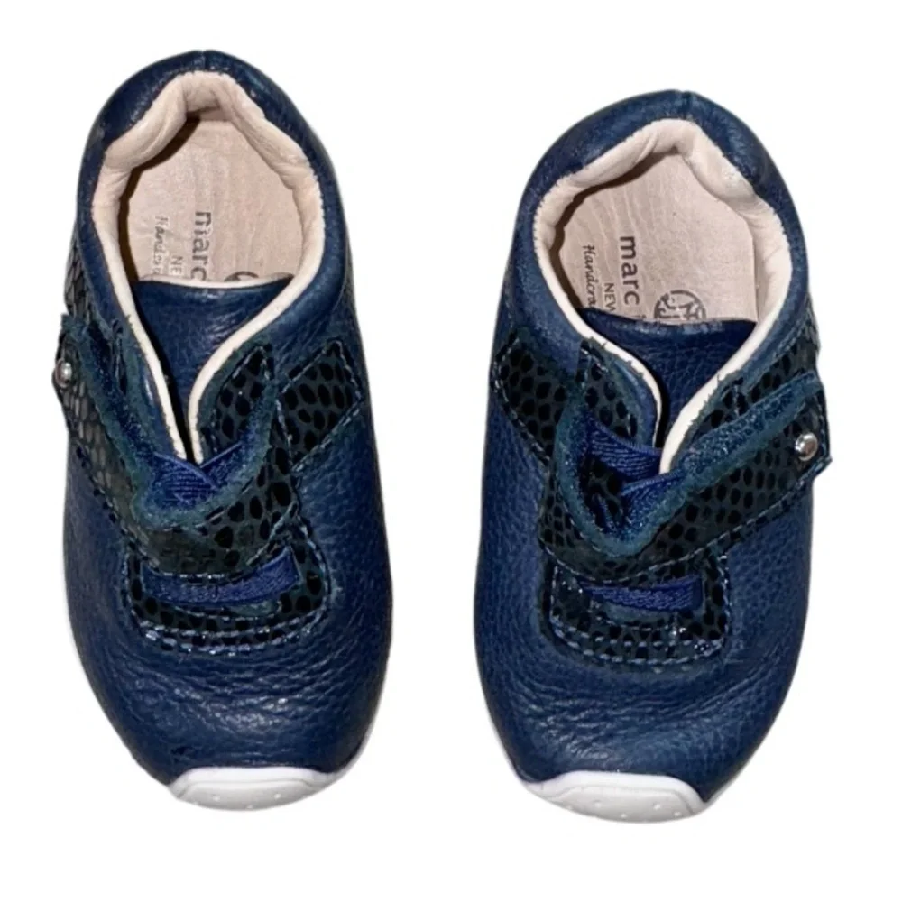 MARC JACOB navy leather tennis shoes ROBEEZ GIrls size 5.5